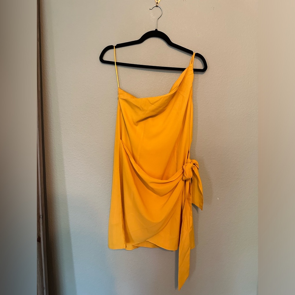 KYNAH Mini One Shoulder Mustard Dress Size Large (L)
